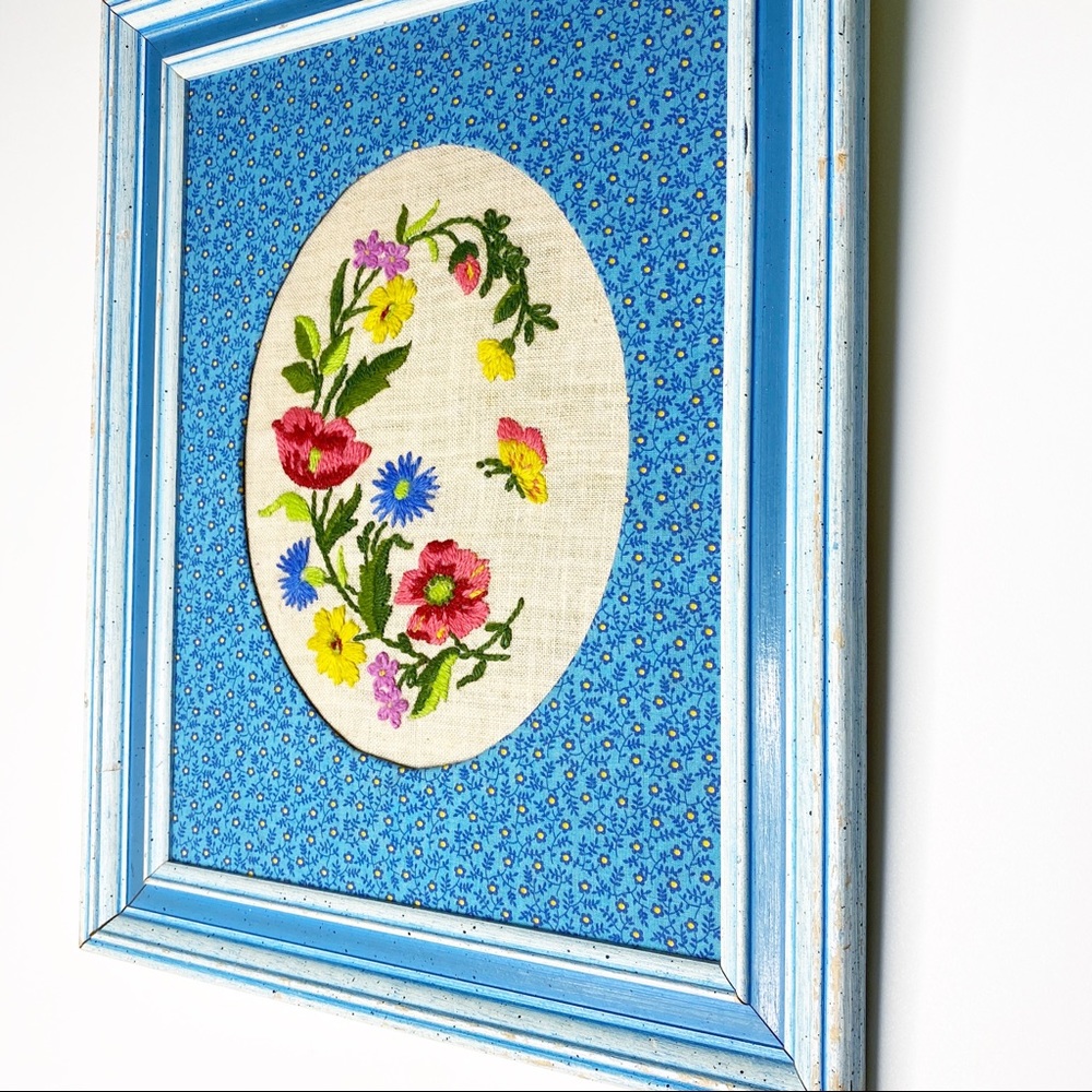 Vintage embroidered butterfly framed art - Picture 5 of 8